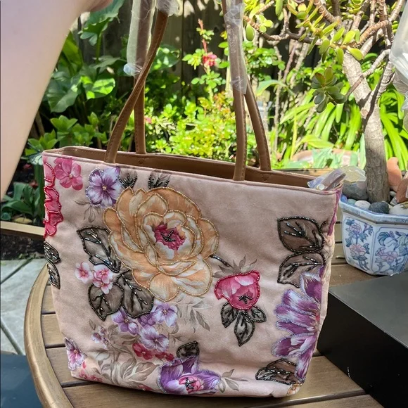 Floral Embroidered Tote Bag - Pink and Brown - Picture 2 of 9